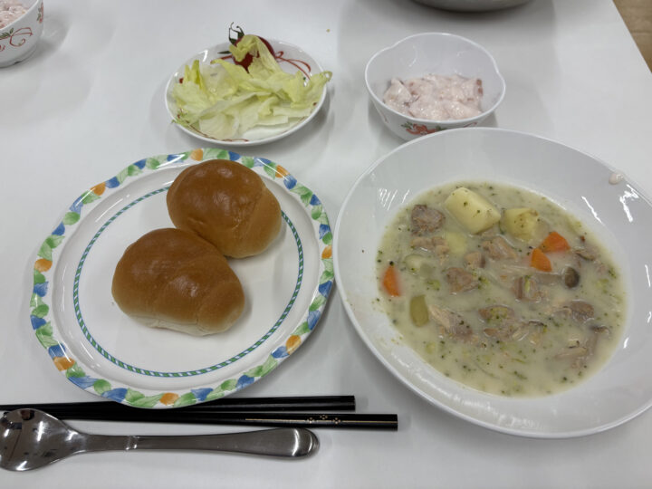 1日目夜クリームシチュー！