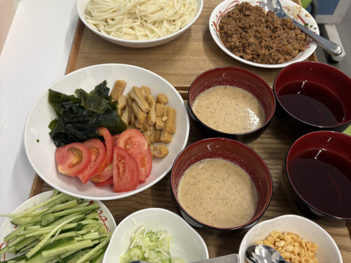 2日目昼うどんパーティー！